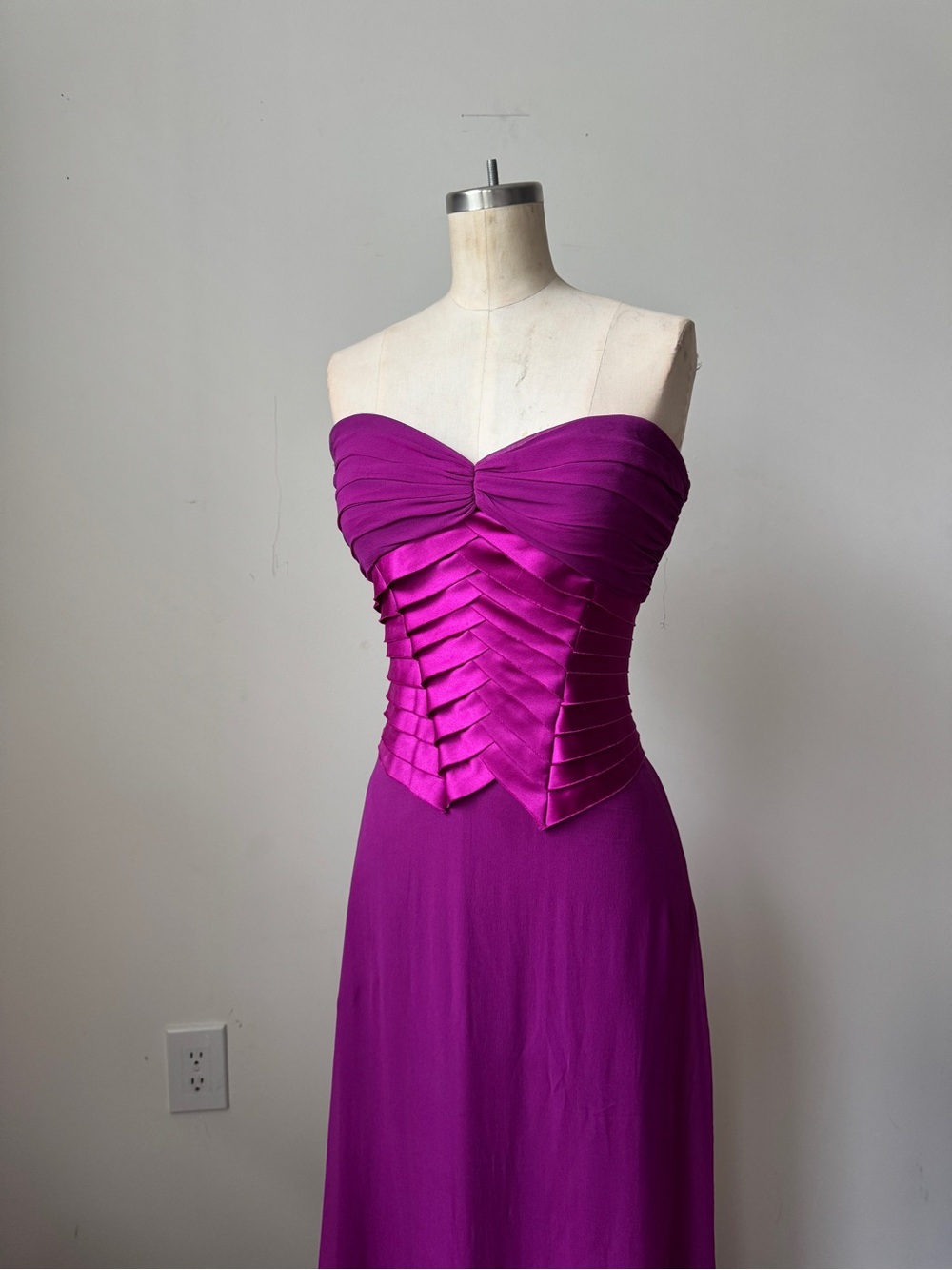 TADASHI Strapless Fuchsia Silk Pleated Bodice Evening Dress